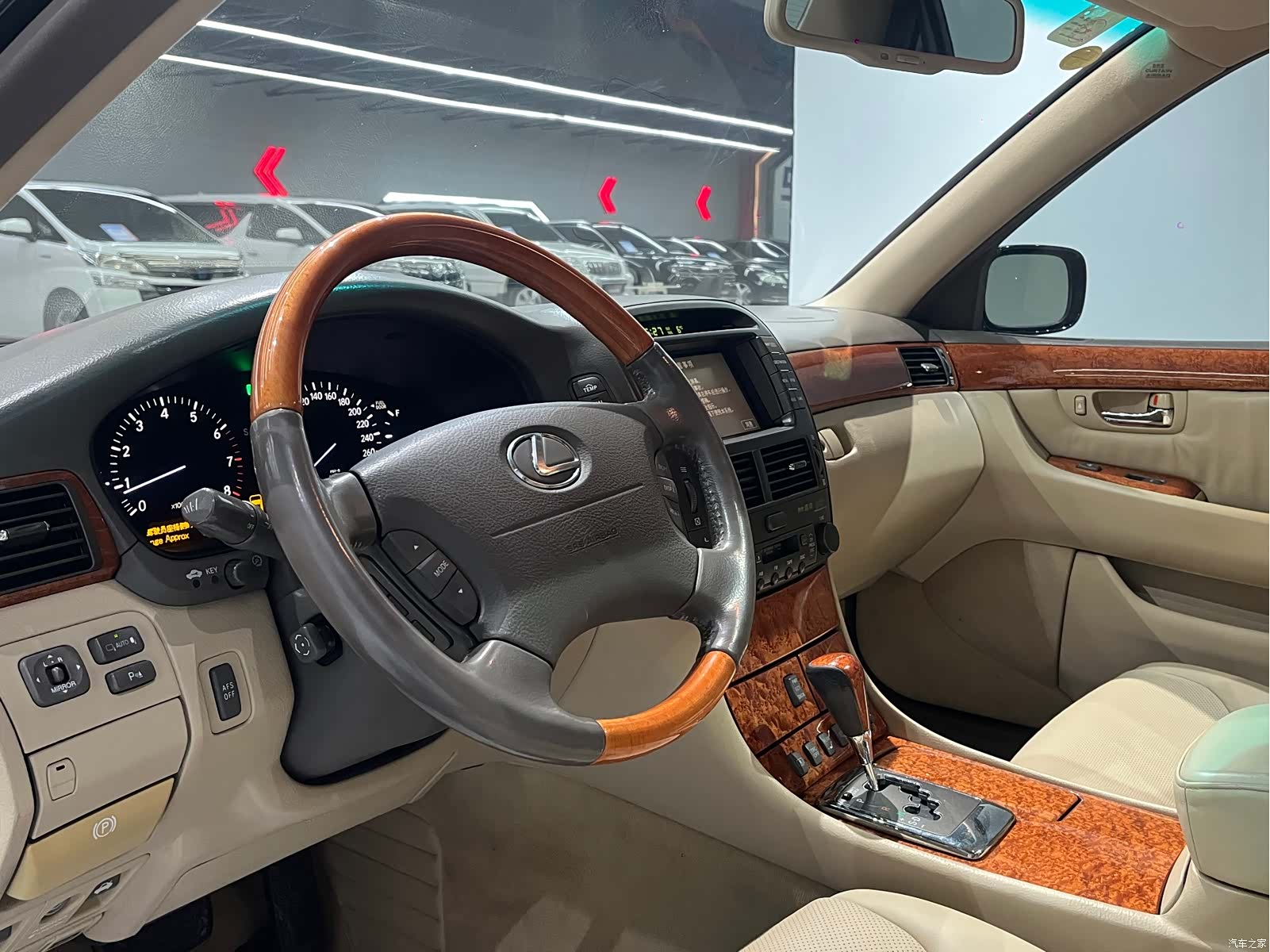 Lexus LS, 2006 7