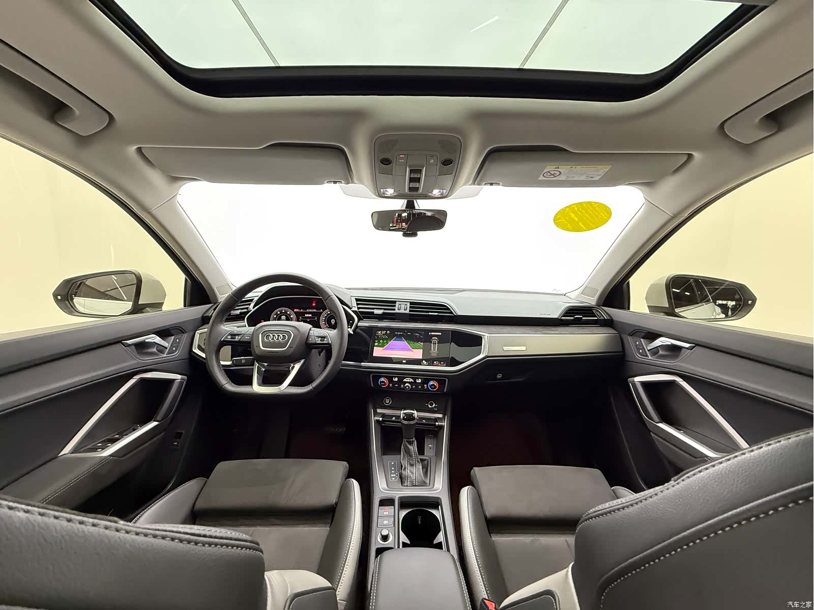 Audi Q3, 2023 9