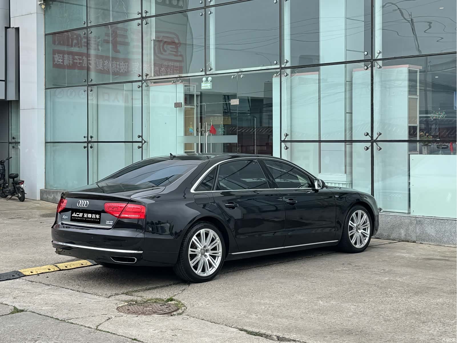 Audi A8L, 2011 4