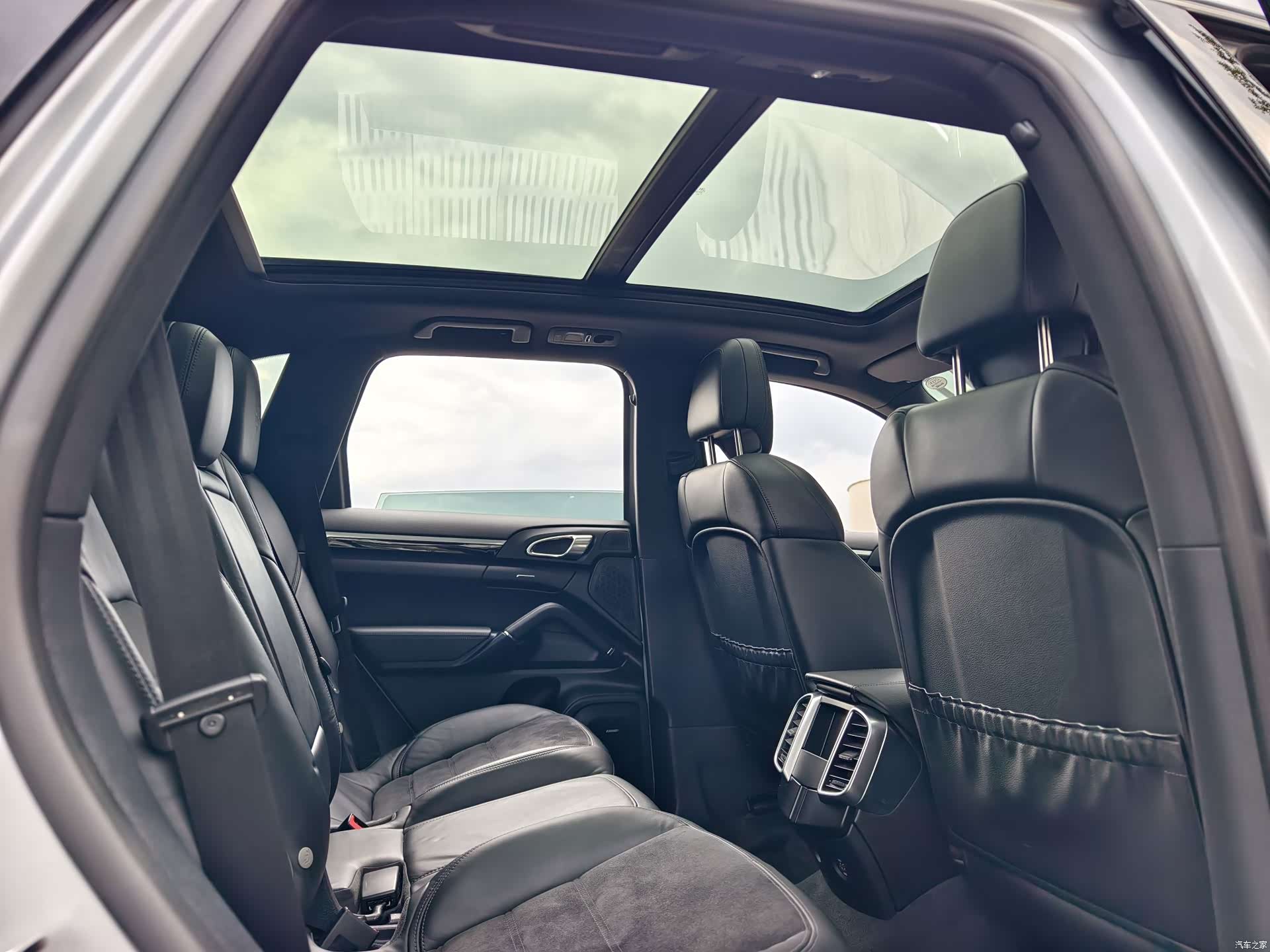 Porsche Cayenne, 2017 14