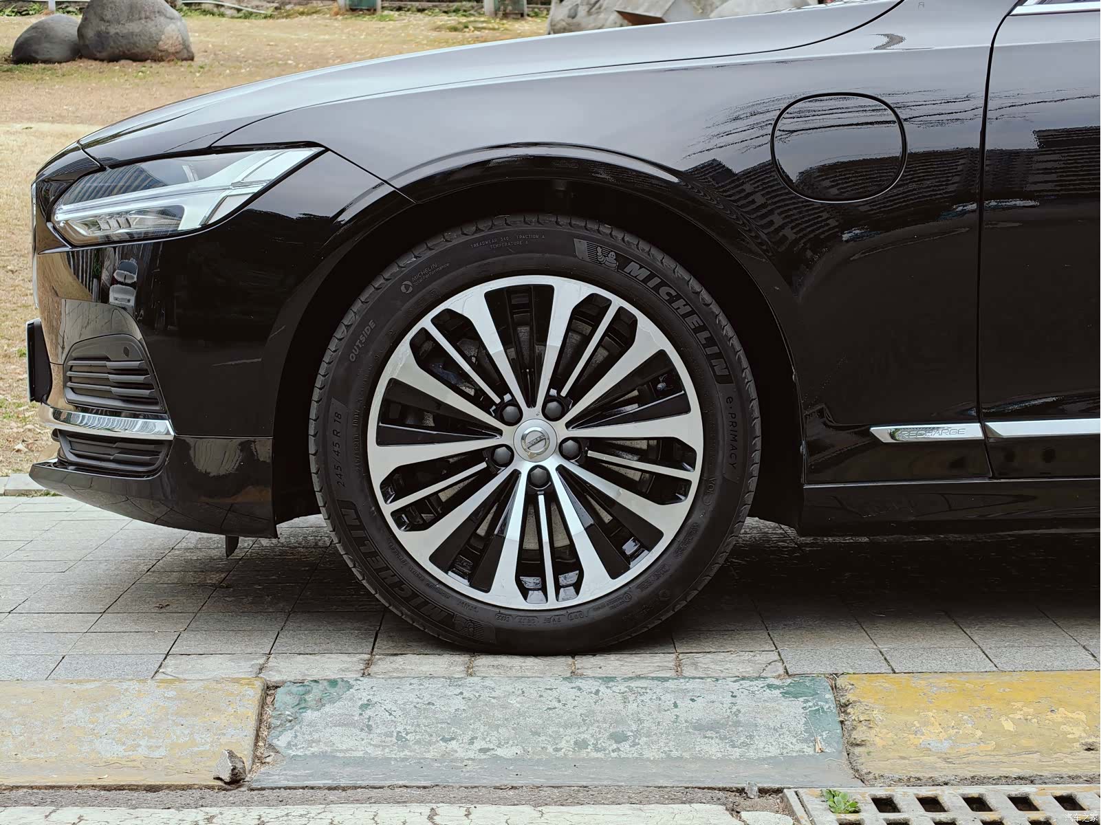 Volvo S90, 2023 все фото