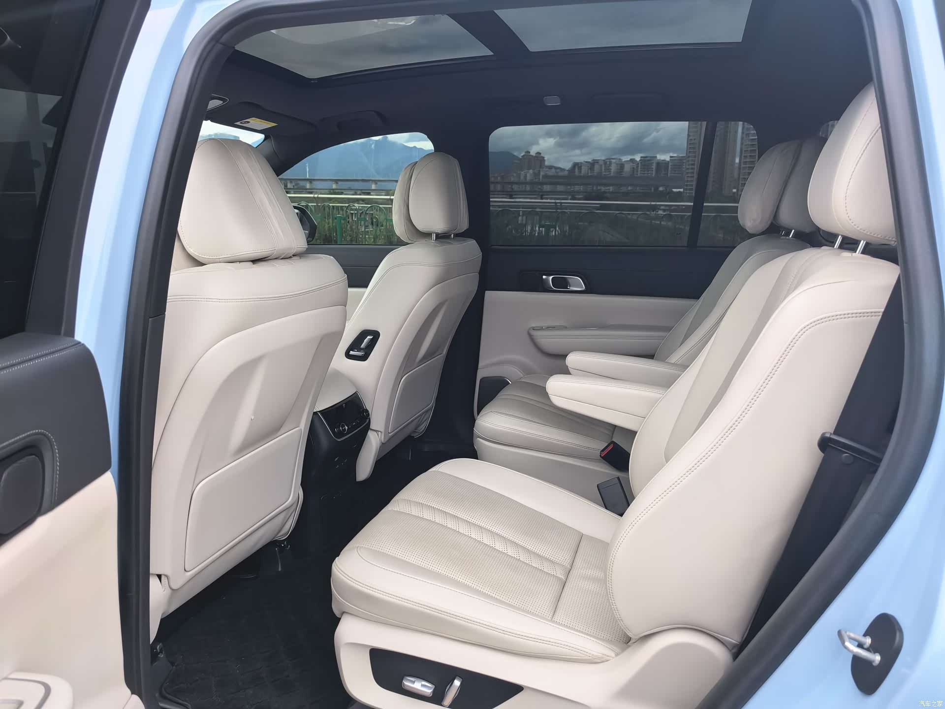 Li Auto ONE, 2021 13