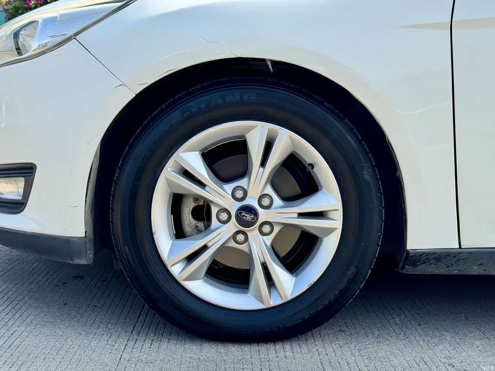 Ford Focus, 2015 11
