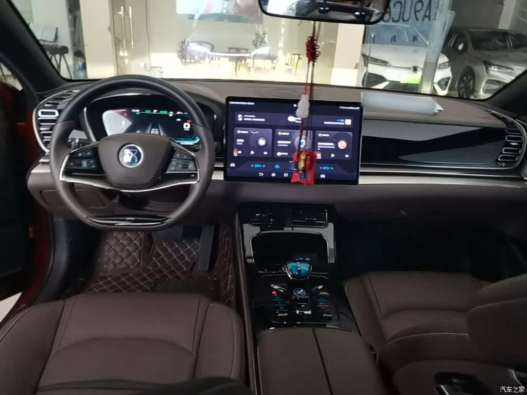 BYD Han, 2022 10