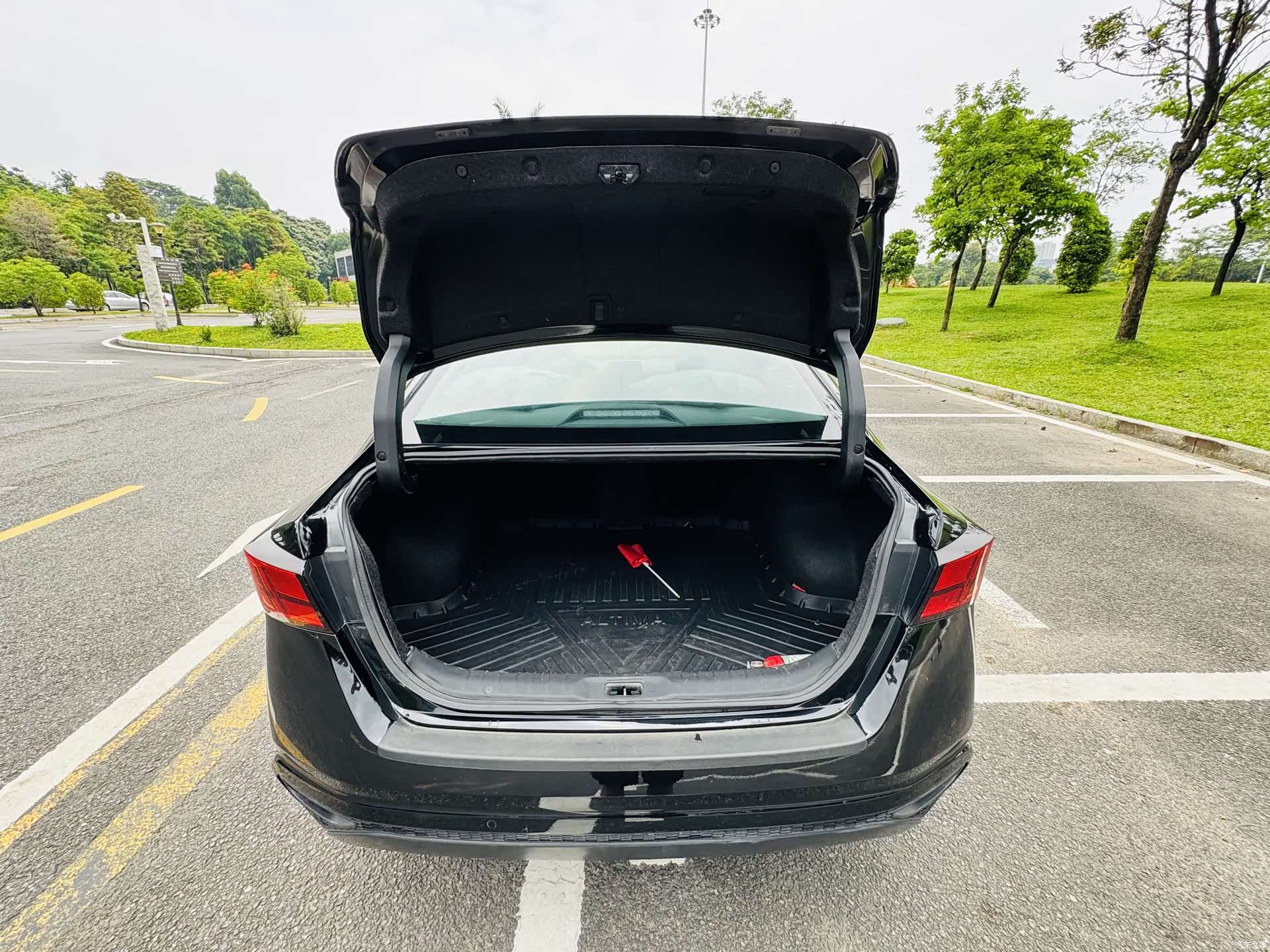 Nissan Teana, 2019 9