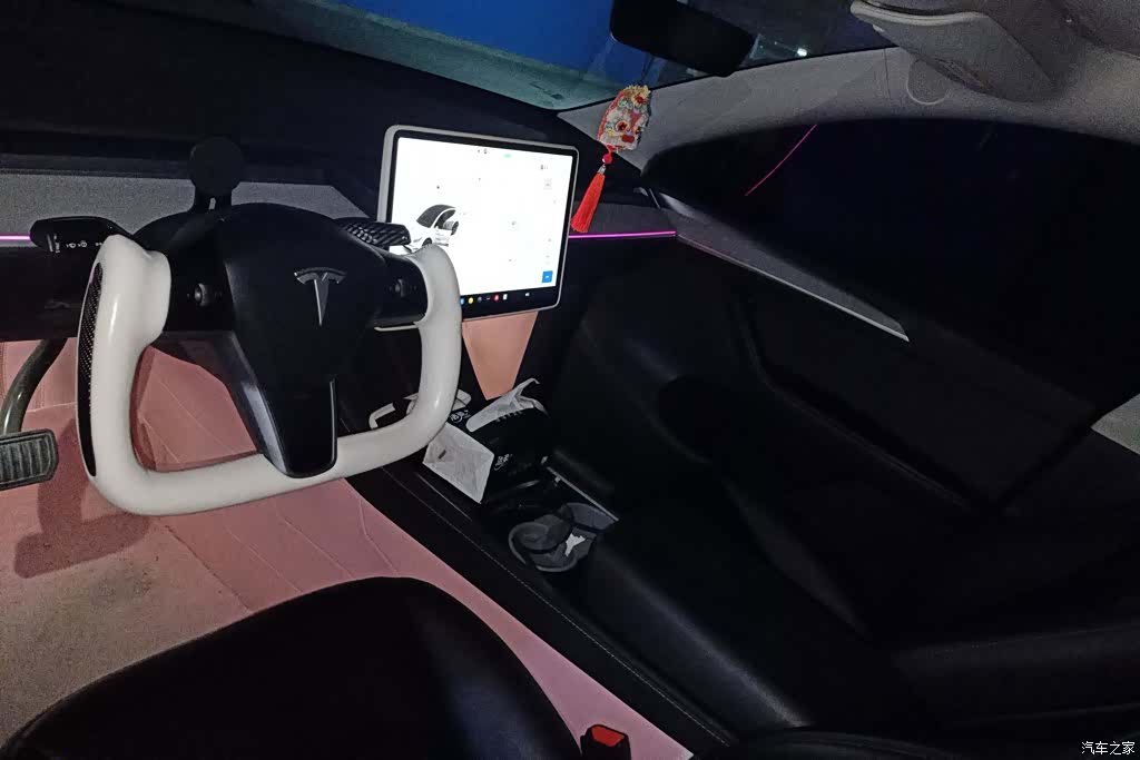 Tesla Model Y, 2024 12