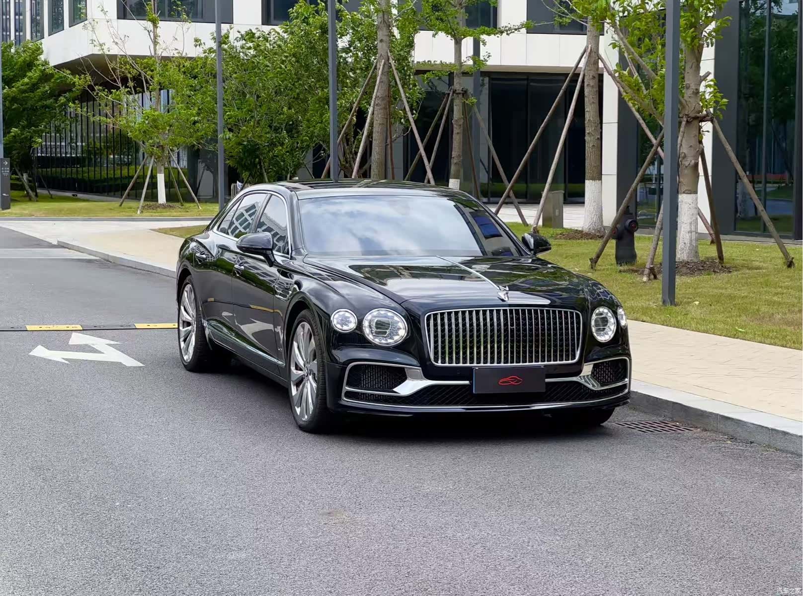 Bentley Flying Spur, 2021 3