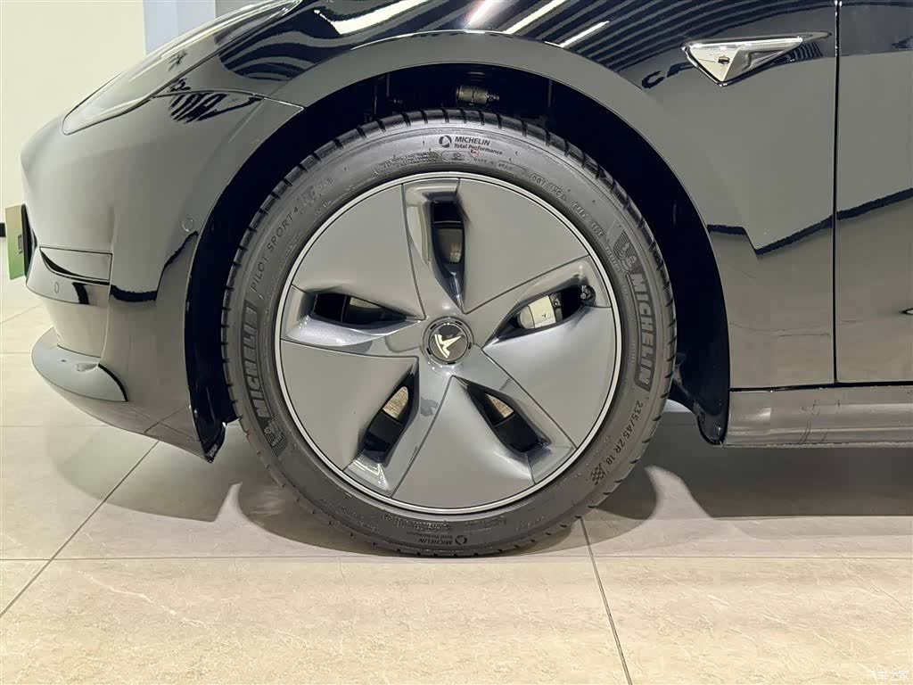 Tesla Model 3, 2020 10