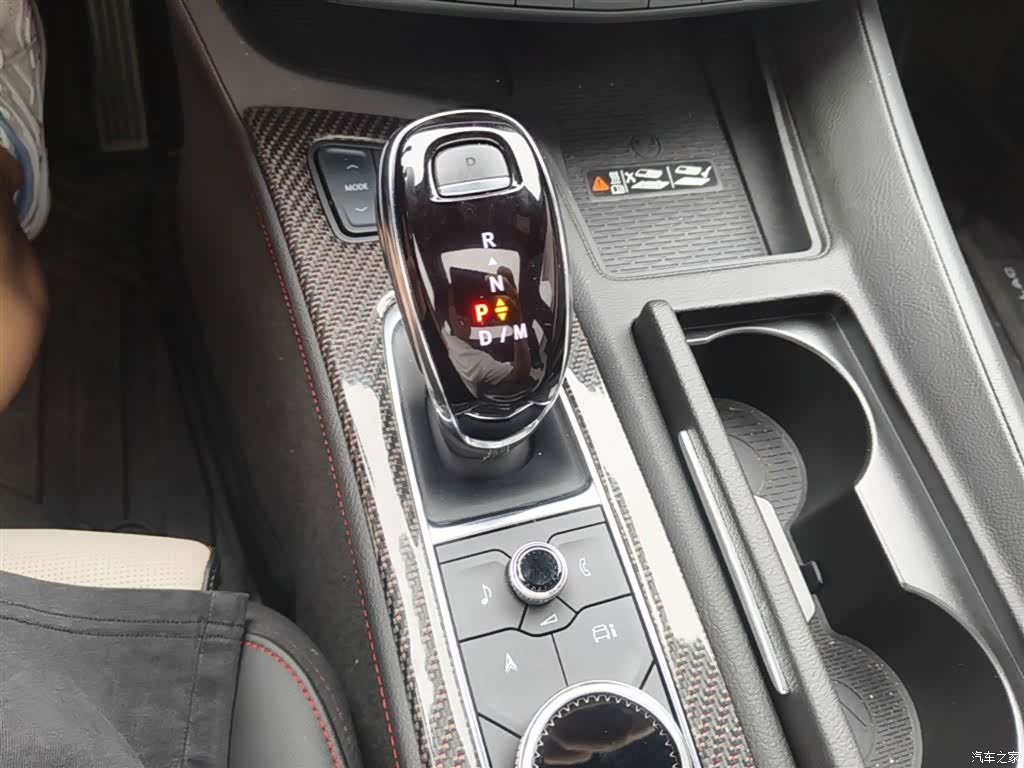 Cadillac CT5, 2025 21
