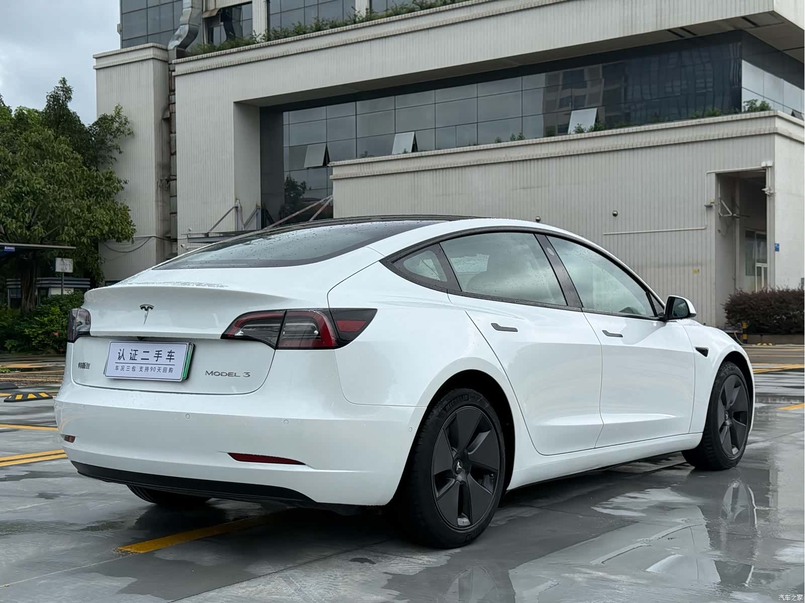 Tesla Model 3, 2021 15