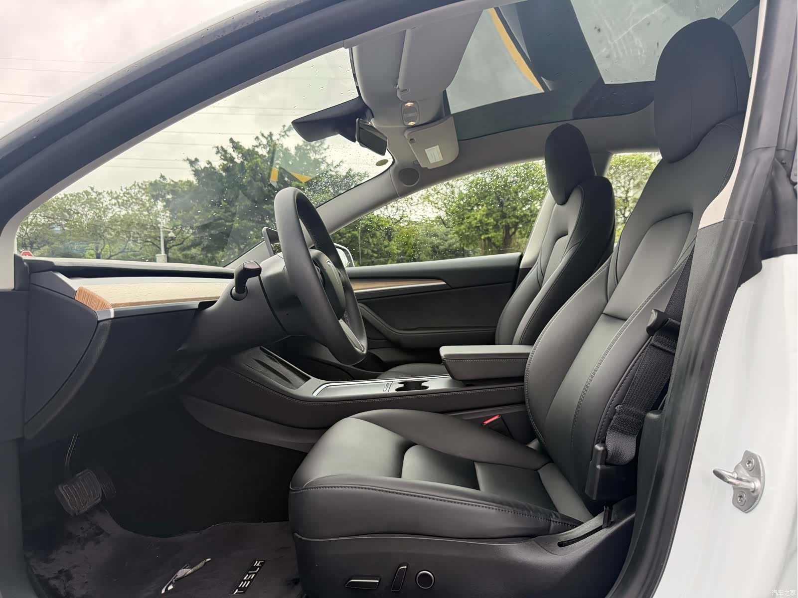 Tesla Model 3, 2021 4