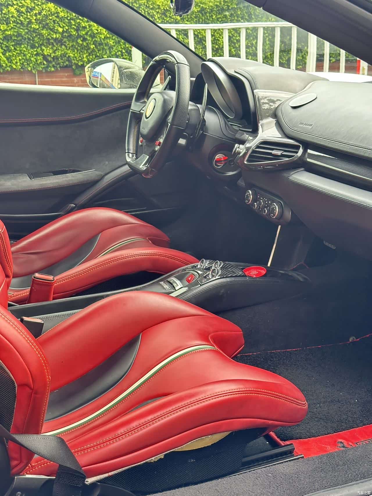 Ferrari 458, 2011 3