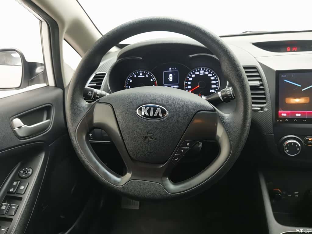 Kia K3, 2017 11