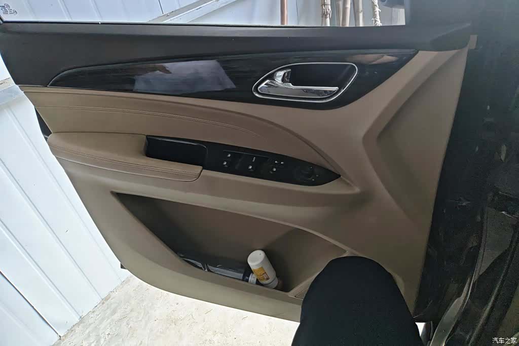 Wuling 730, 2017 7