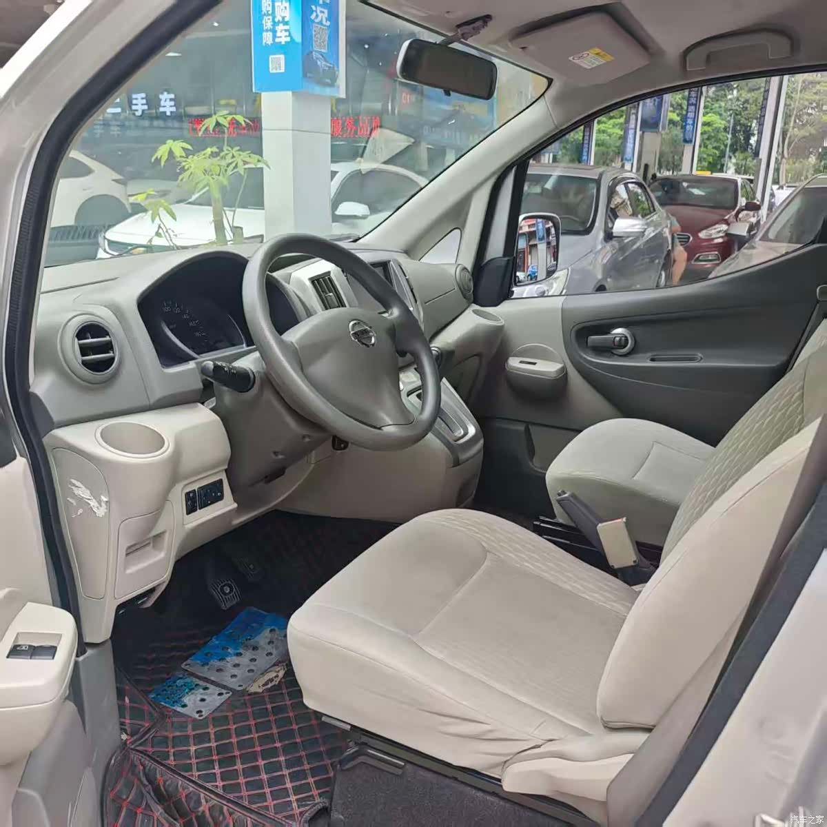 Nissan NV200, 2019 4