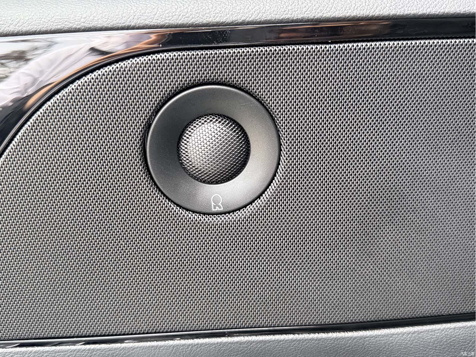 Lincoln Aviator, 2025 22