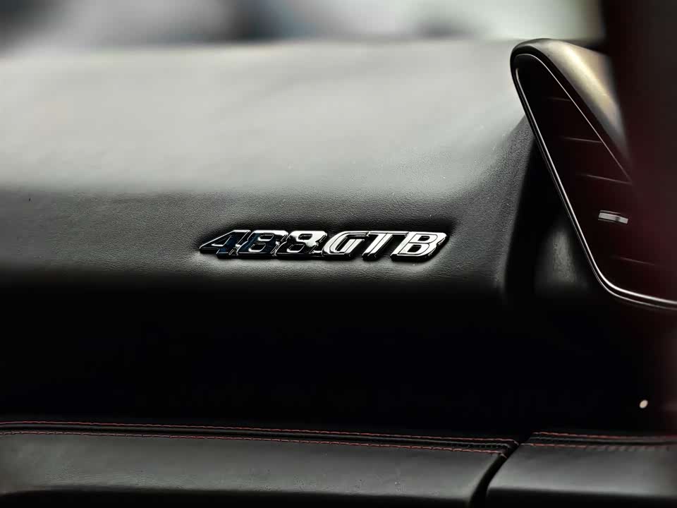 Ferrari 488