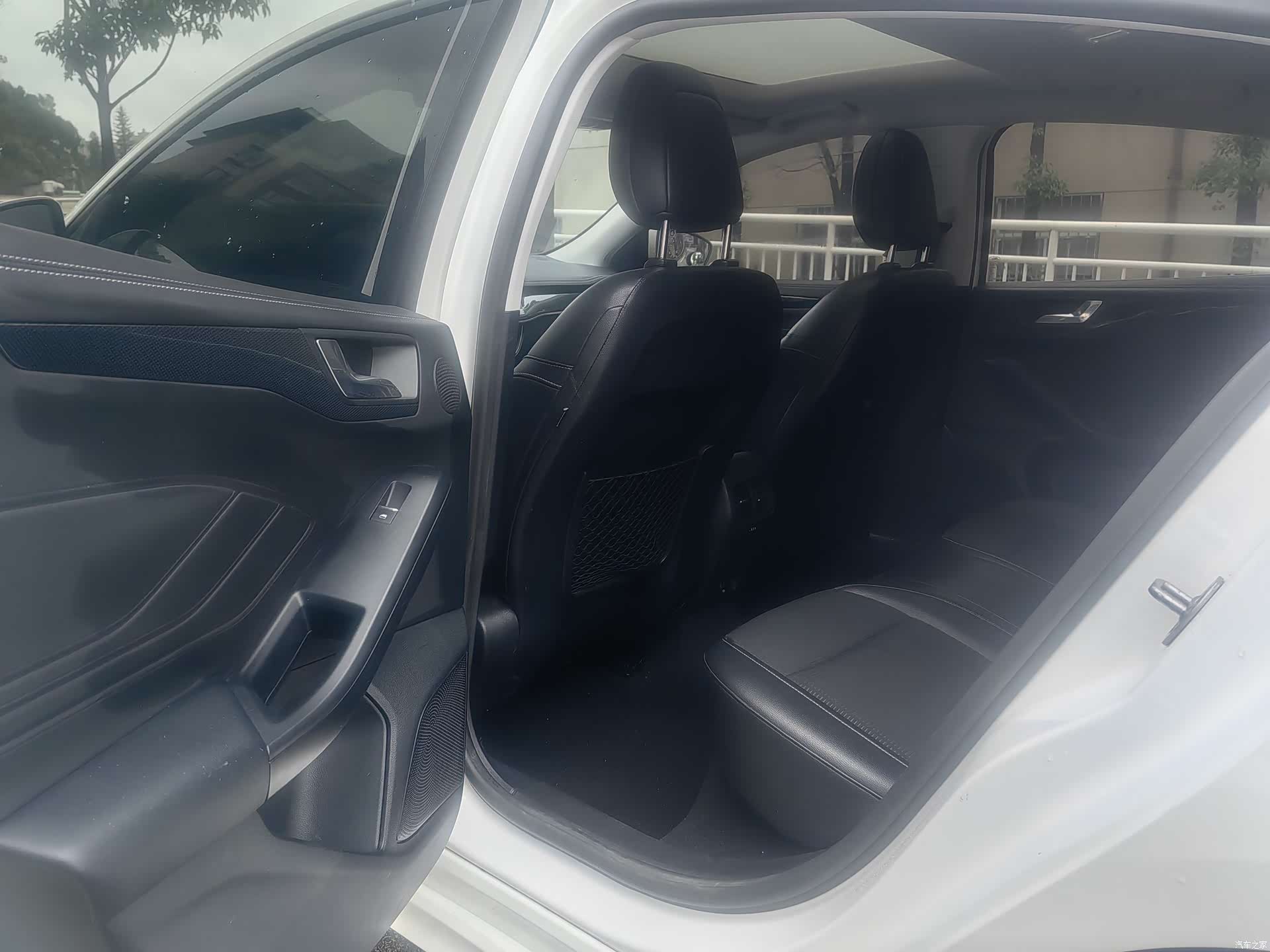 Ford Focus, 2021 все фото