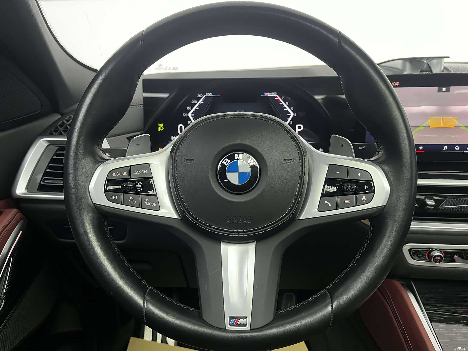 BMW X6, 2024 11