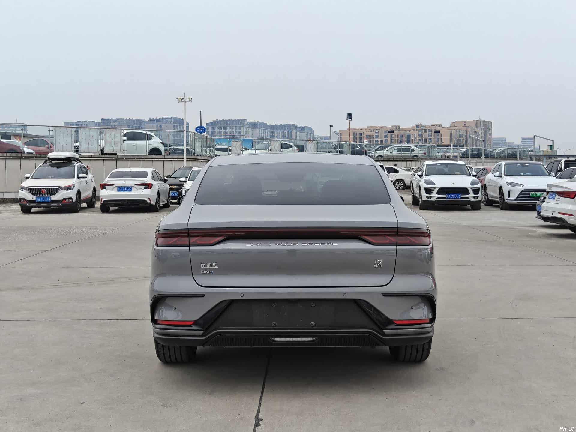 BYD Han, 2025 все фото