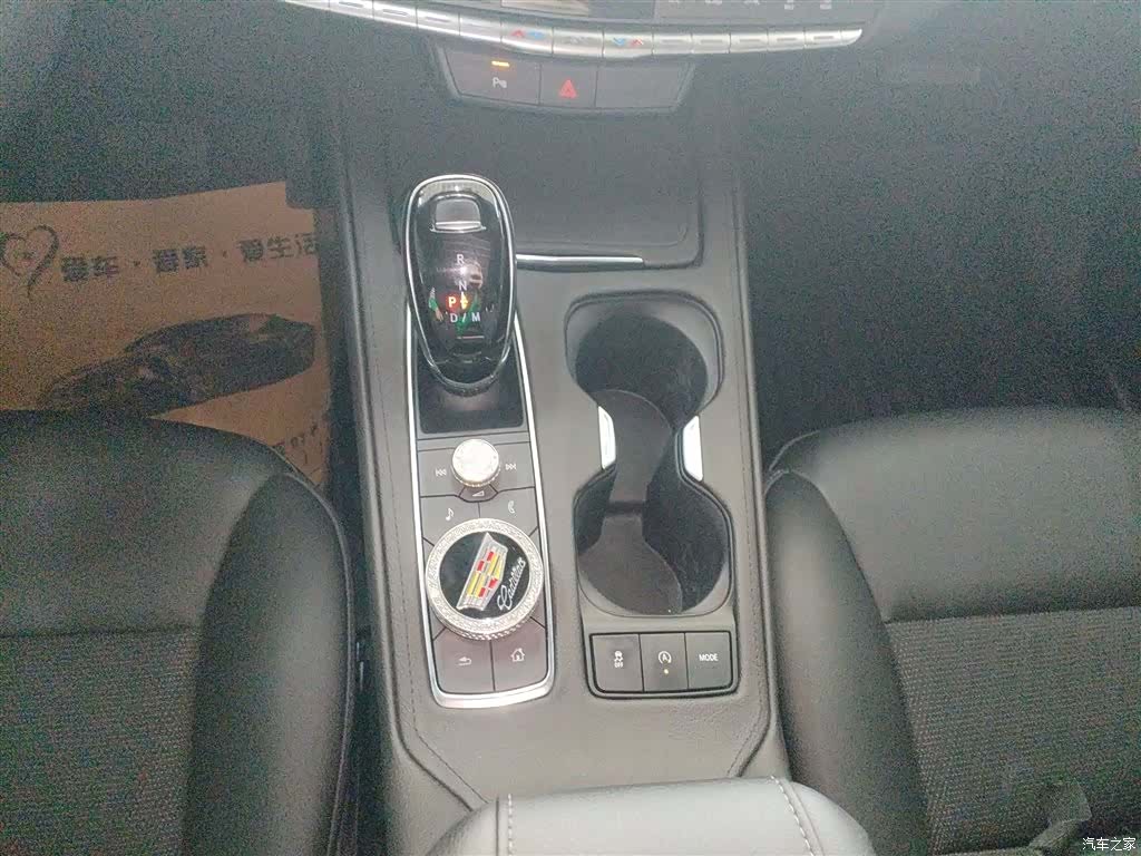 Cadillac XT4, 2022 11