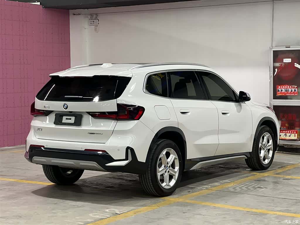 BMW X1, 2024 все фото