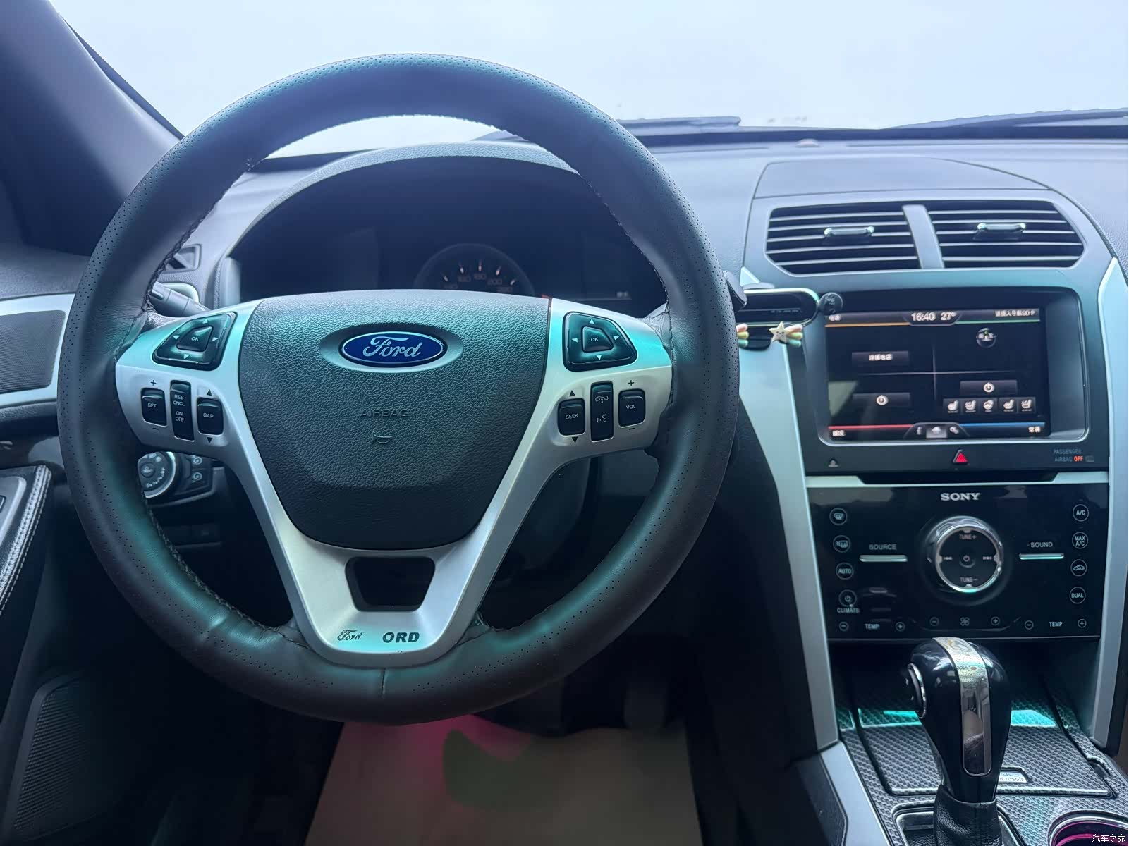 Ford Explorer, 2013 все фото