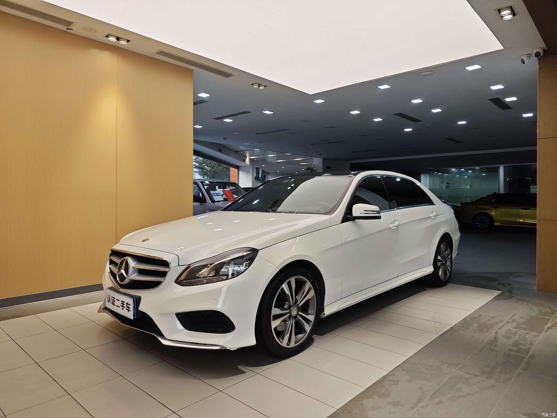 Mercedes-Benz E-Class, 2015 1