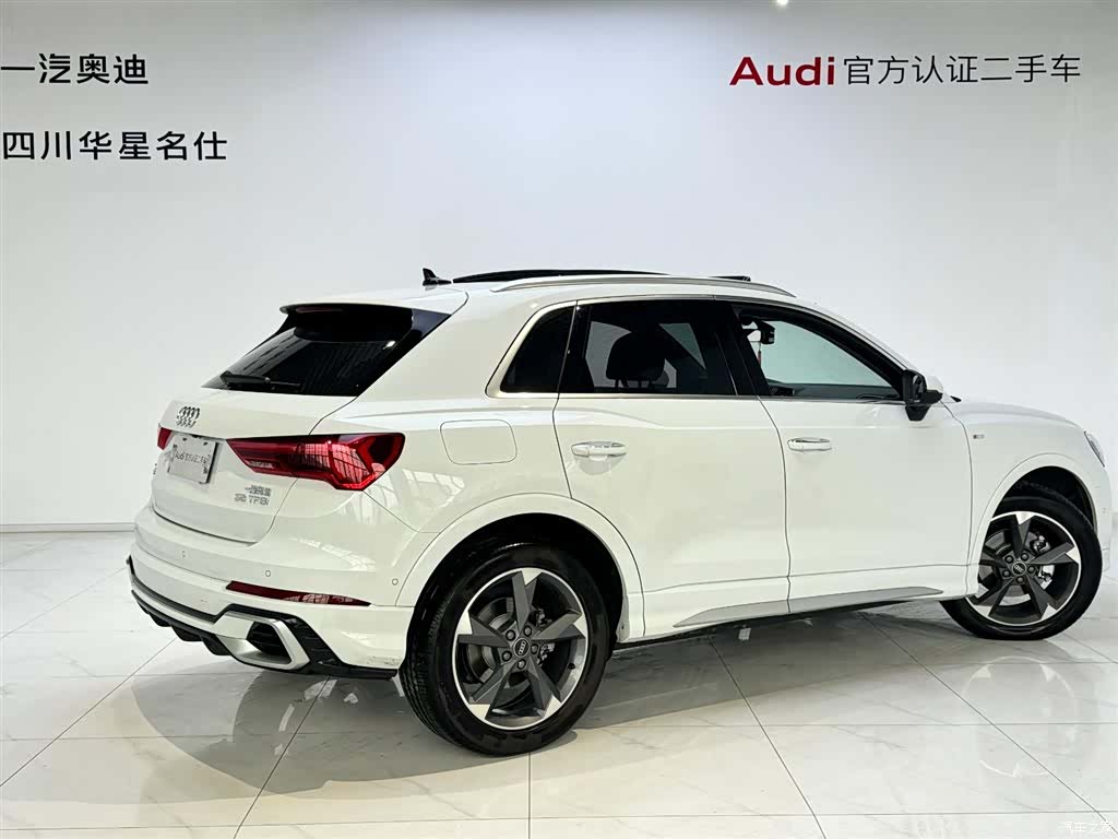 Audi Q3, 2024 4
