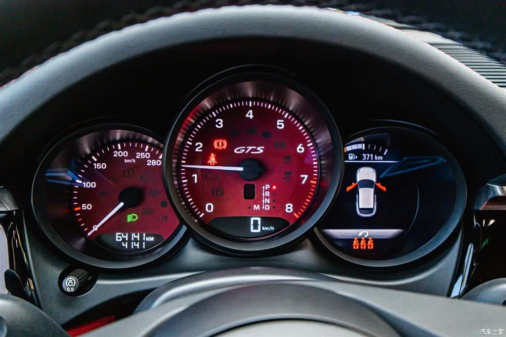 Porsche Macan, 2023 11