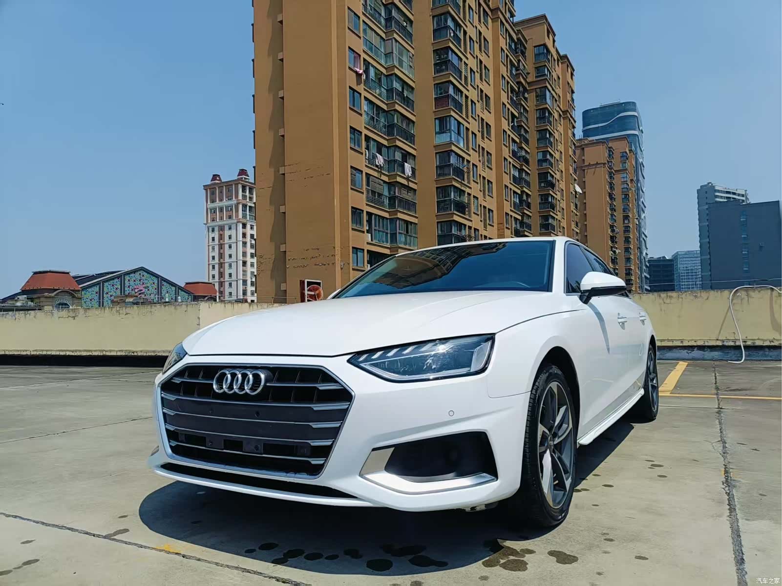 Audi A4L, 2022 1