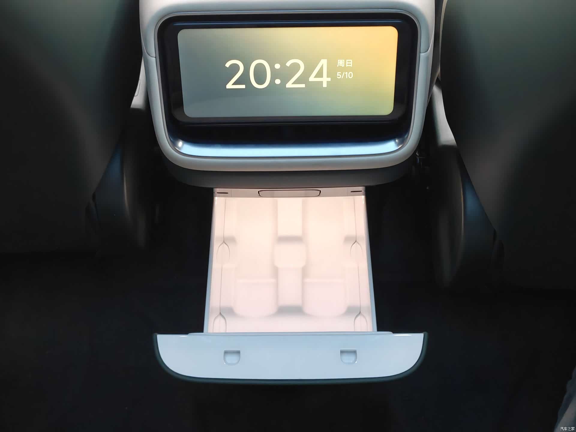 Xiaomi YU7, 2025 11