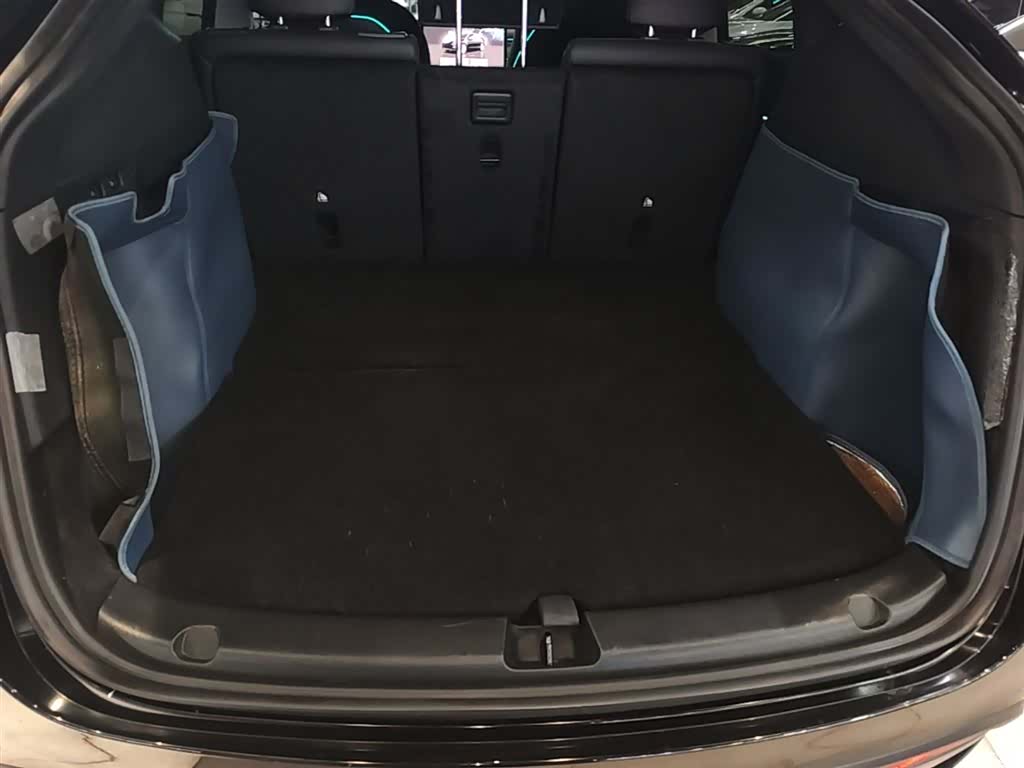 Tesla Model Y, 2022 19