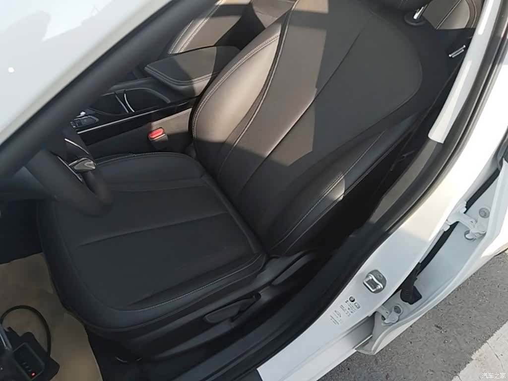 Buick Verano, 2022 15