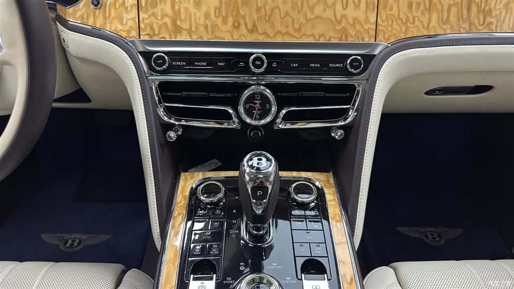 Bentley Flying Spur, 2021 15