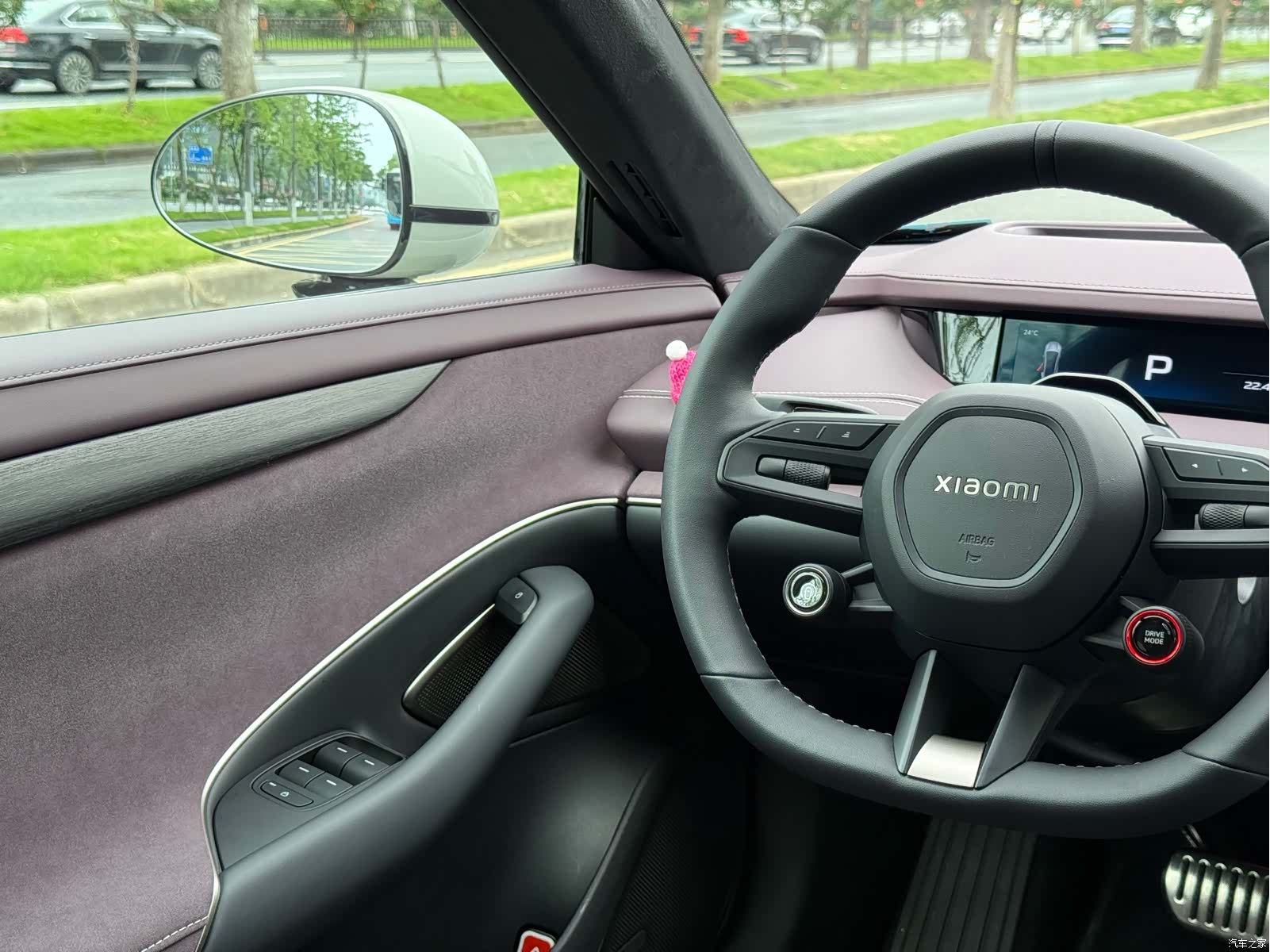 Xiaomi SU7, 2025 8