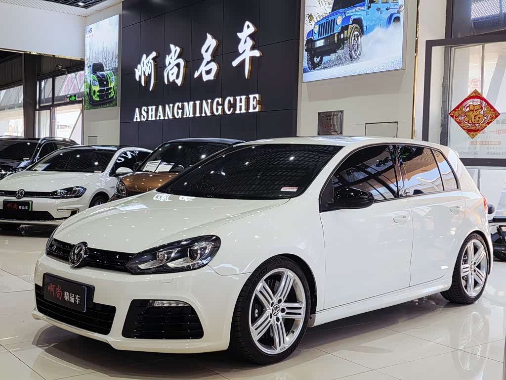 Volkswagen Golf GTI