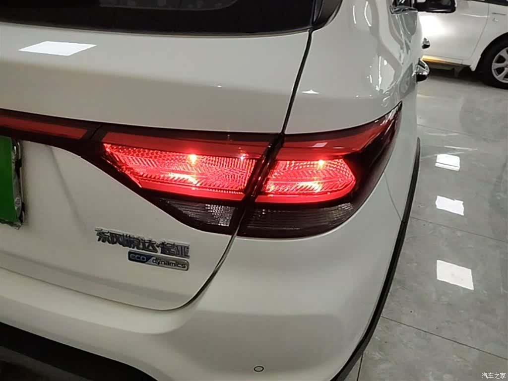 Kia KX, 2018 8