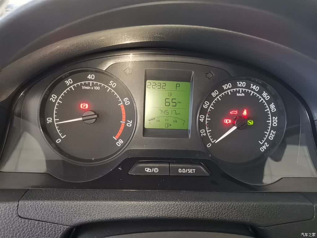 Skoda Rapid, 2016 12