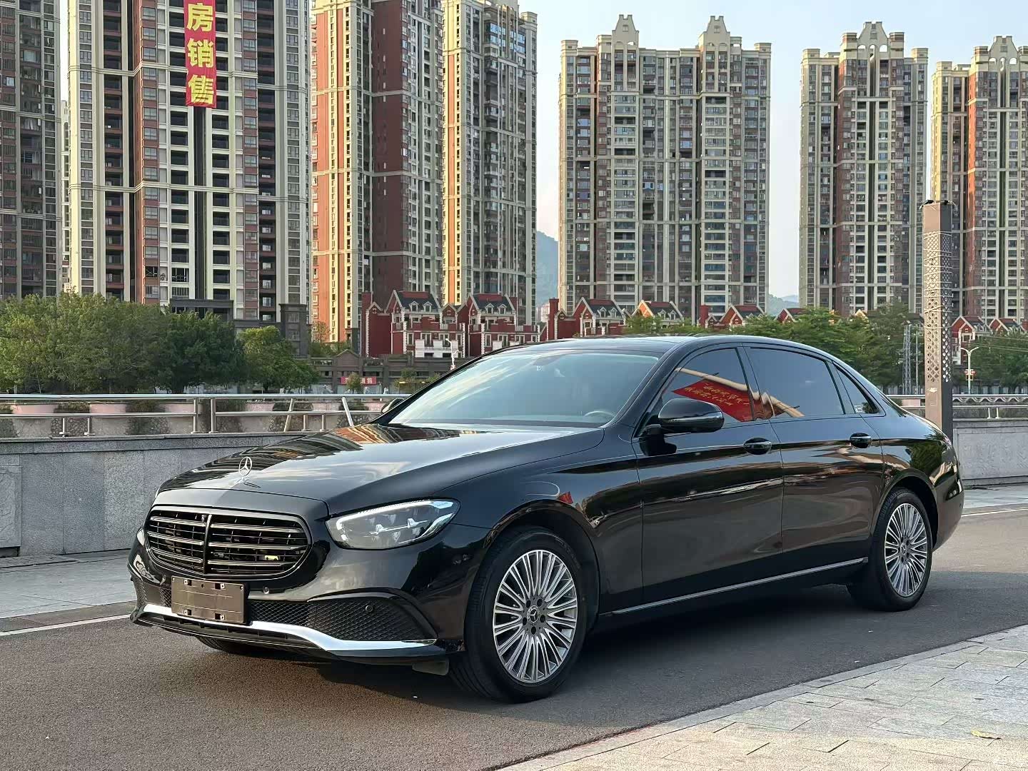 Mercedes-Benz E-Class, 2022 1