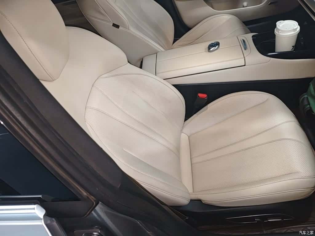 Xpeng P7, 2020 25