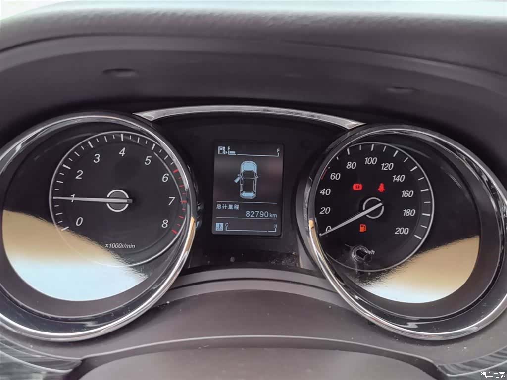 Wuling 730, 2018 12