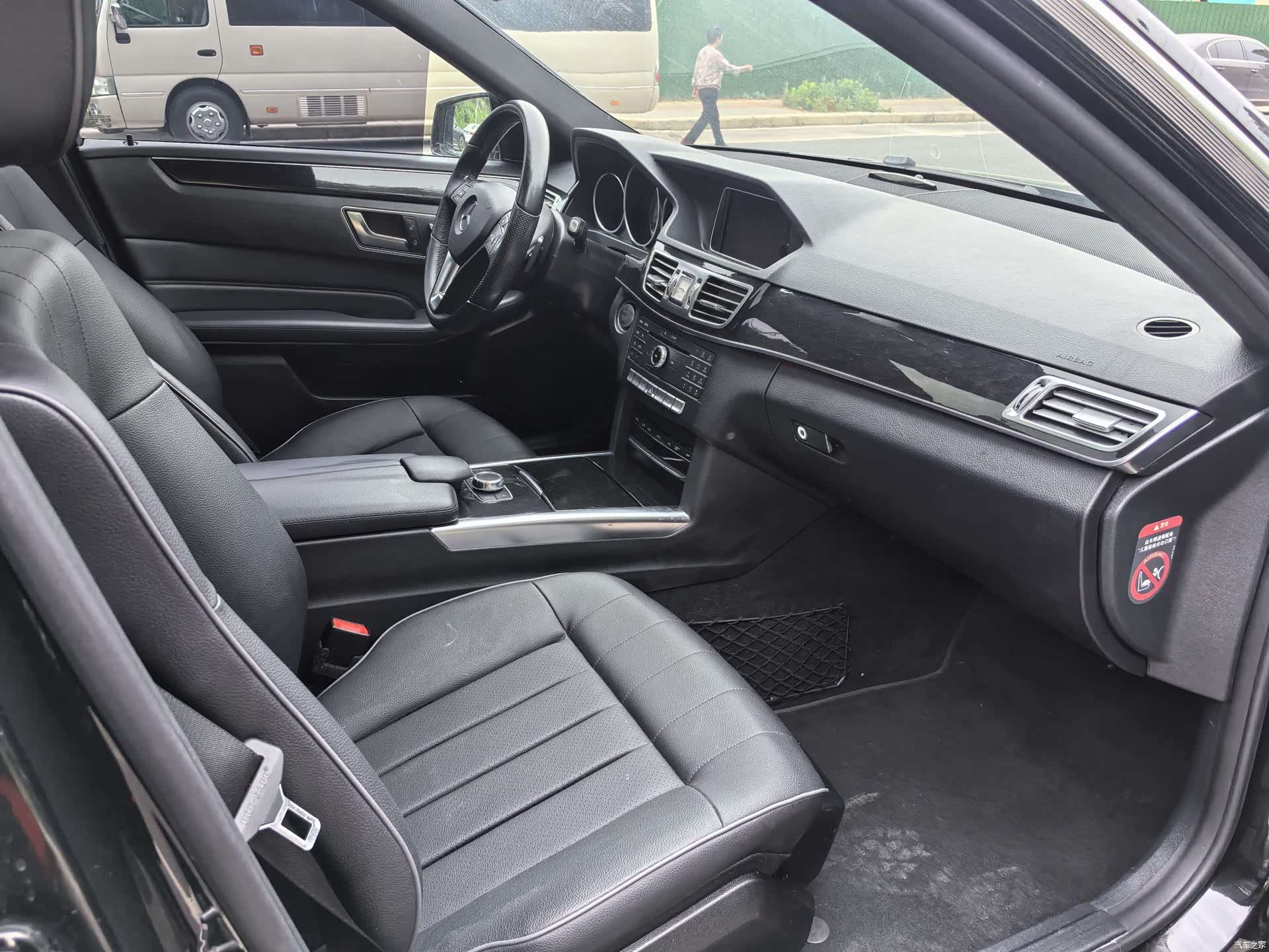 Mercedes-Benz E-Class, 2015 4