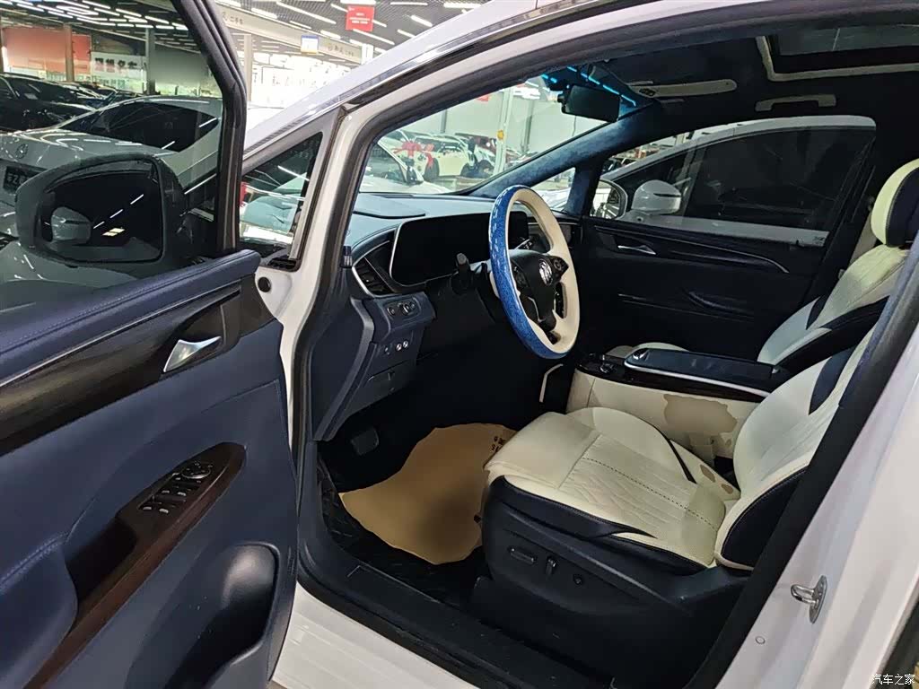 Buick GL8, 2020 12