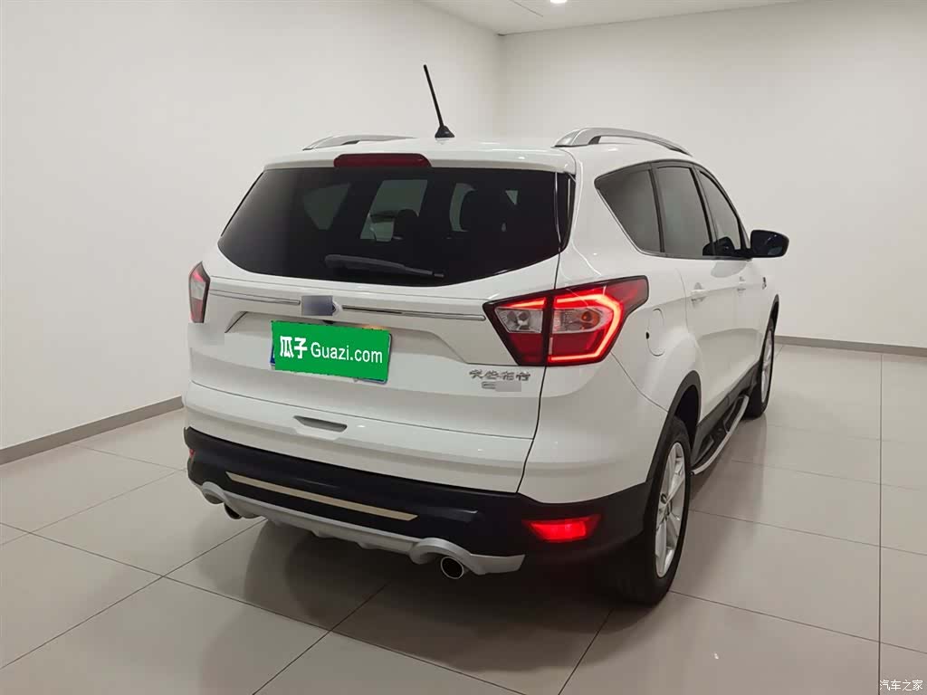 Ford Kuga, 2017 7