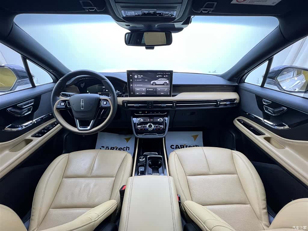 Lincoln Corsair, 2021 9