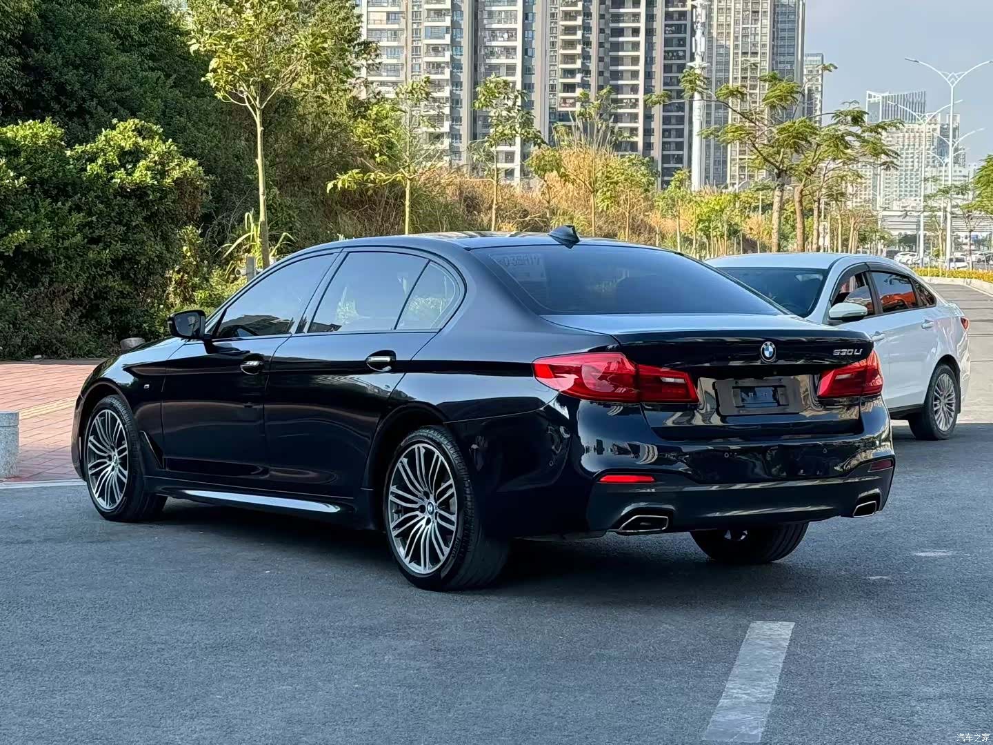 BMW 5 Series, 2018 8