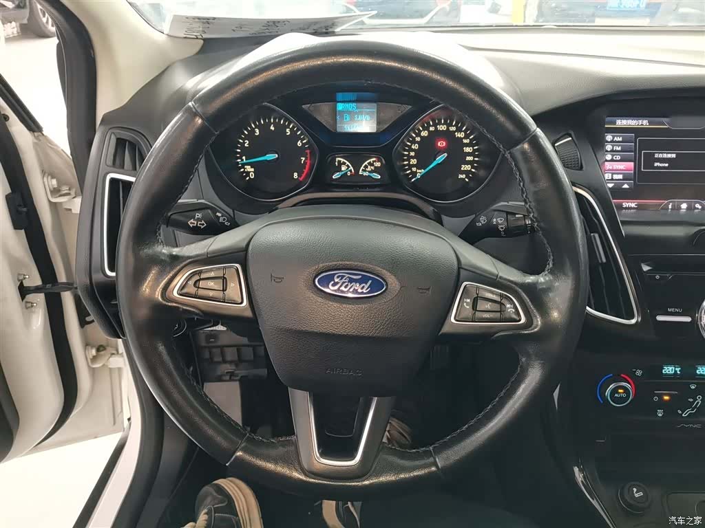Ford Focus, 2016 11