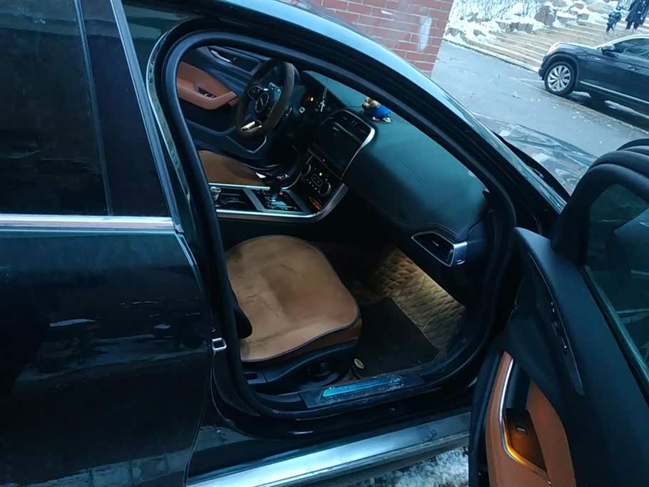 Jaguar XEL