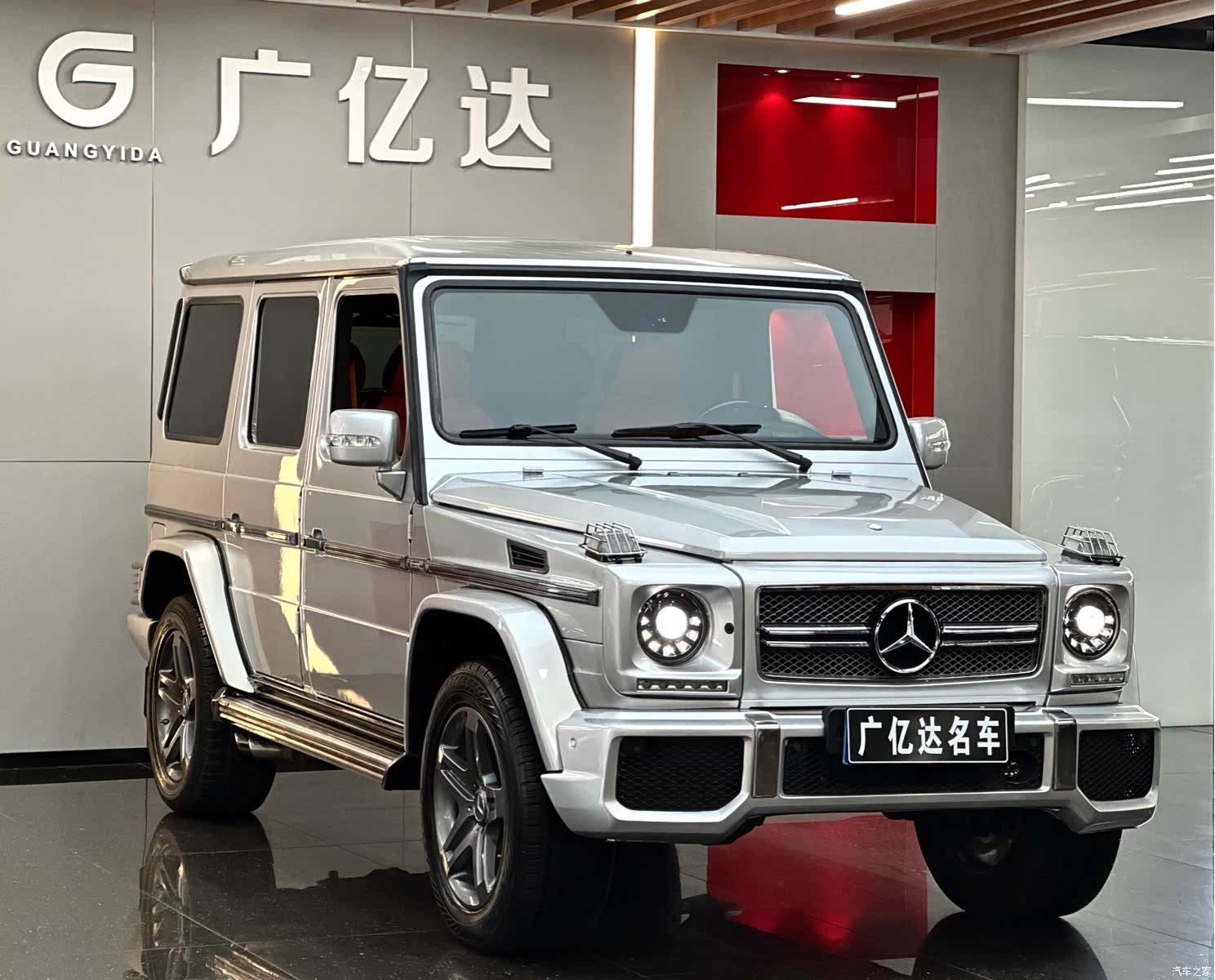 Mercedes-Benz G-Class, 2004 3